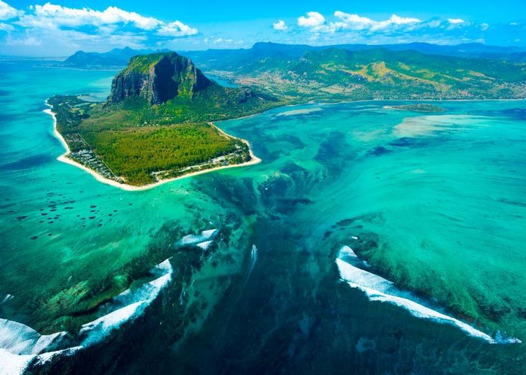 Cascada submarina isla Mauricio