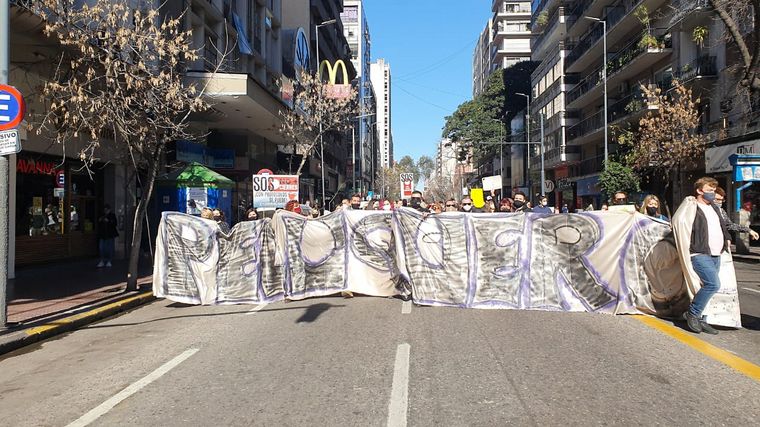 FOTO: Comerciantes protestaron en Córdoba por las restricciones