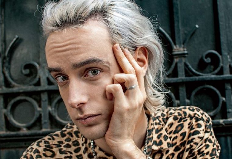 Benito Cerati conquistó a su novio con una peculiar canción