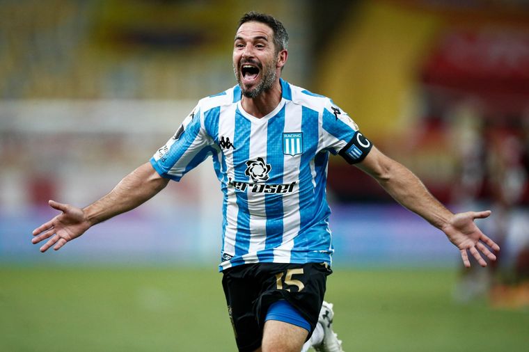 Lisandro López firmará por seis meses en Racing