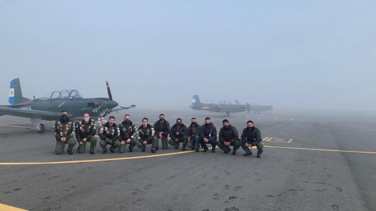Desfile aéreo en Rosario por el Día de la Bandera