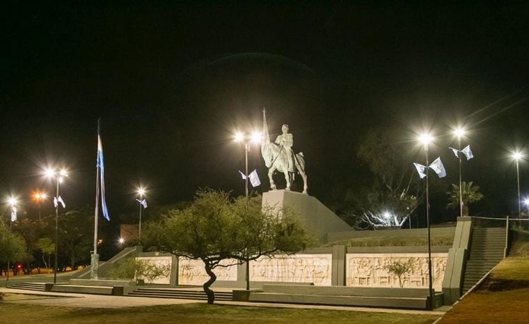 Córdoba inaugura la remodelación del monumento a Belgrano