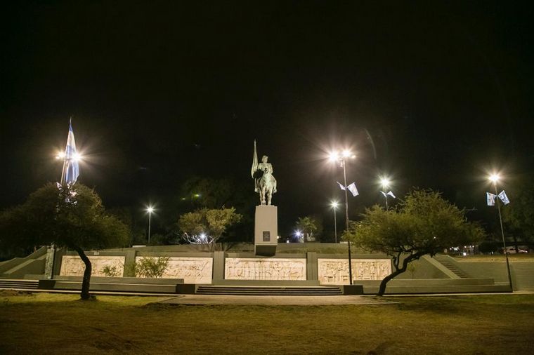 Córdoba inaugura la remodelación del monumento a Belgrano