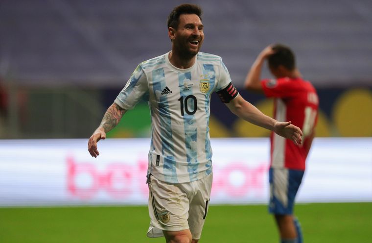 FOTO: Argentina venció con lo justo a Paraguay y avanzó a cuartos