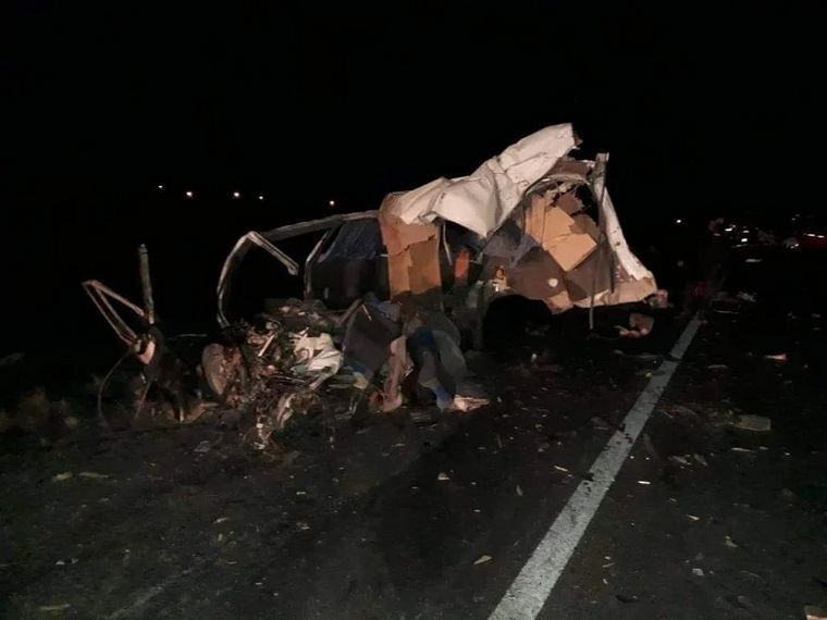 El siniestro se registró en la ruta 3, al norte de Chubut (Fotos: ADN Sur).