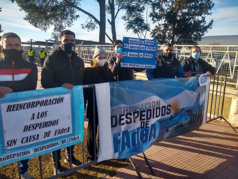 FOTO: Protestas en Fadea por la visita del Presidente