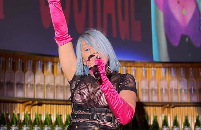 Madonna apareció de sorpresa en un boliche de New York