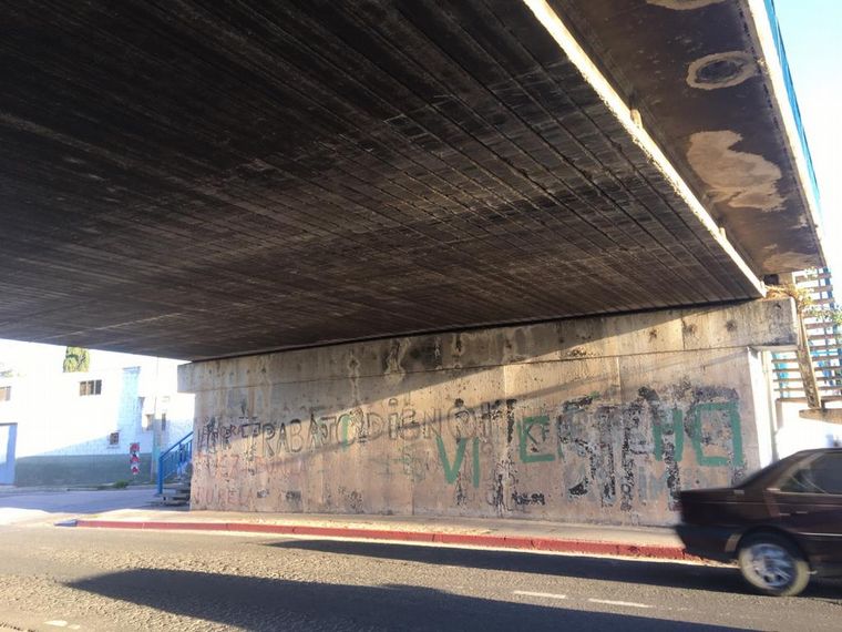 Así lucía el Puente Zipoli antes de la intervención