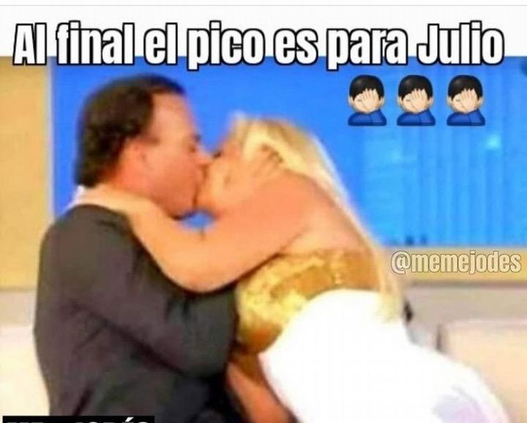 Los hilarantes memes de Julio Iglesias.