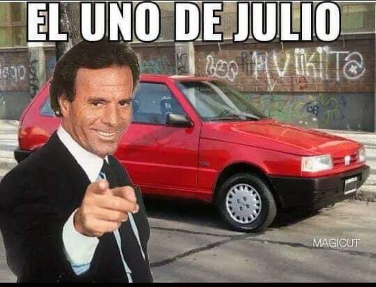 Los hilarantes memes de Julio Iglesias.