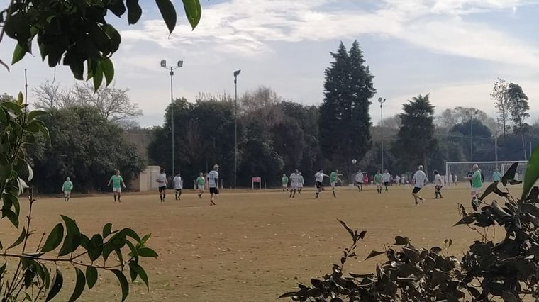 Organizaron un torneo de fútbol a pesar de las restricciones