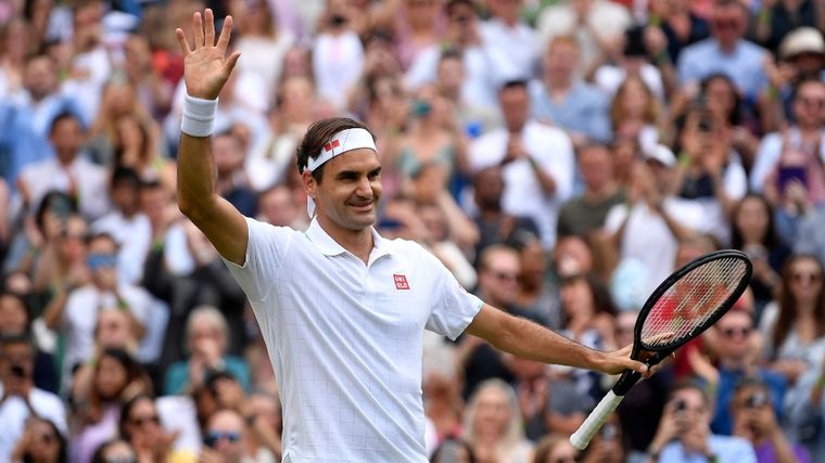 Roger Federer avanzó así a octavos de final.