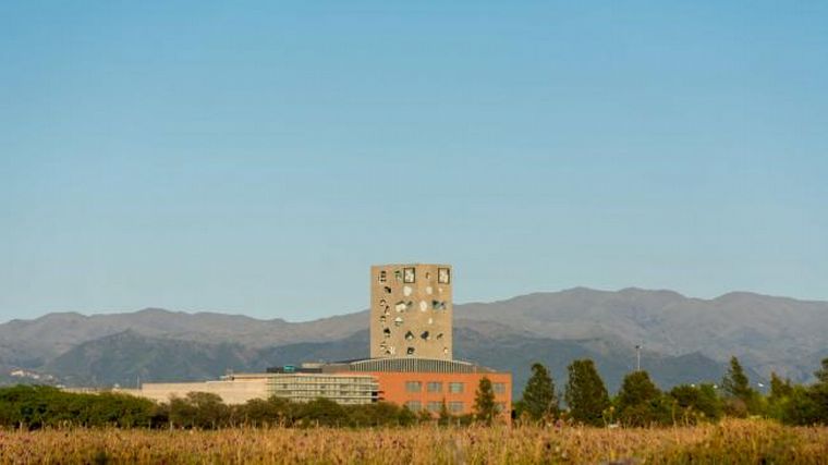 Se trata del primer acuerdo con una universidad por parte de la entidad