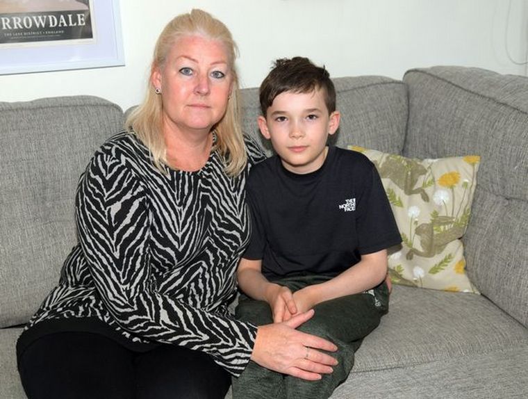 Un niño de 10 años quedó sin caminar tras tener Covid