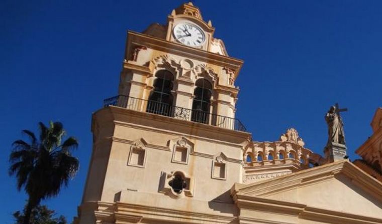 FOTO: El reloj de la Catedral de Córdoba fue traído desde Inglaterra