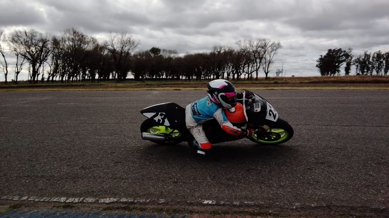 FOTO: Tiene 10 años y debutará en el Superbike Argentino