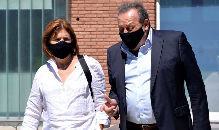 Bullrich junto con Gustavo Santos, uno de los posibles candidatos en Diputados.