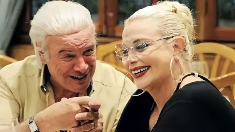 Alberto Martín le declaró su amor en vivo a Carmen Barbieri