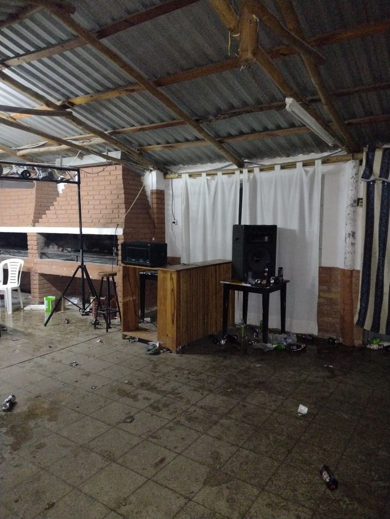 Fiesta clandestina en Córdoba: cobraban 300 pesos de entrada.