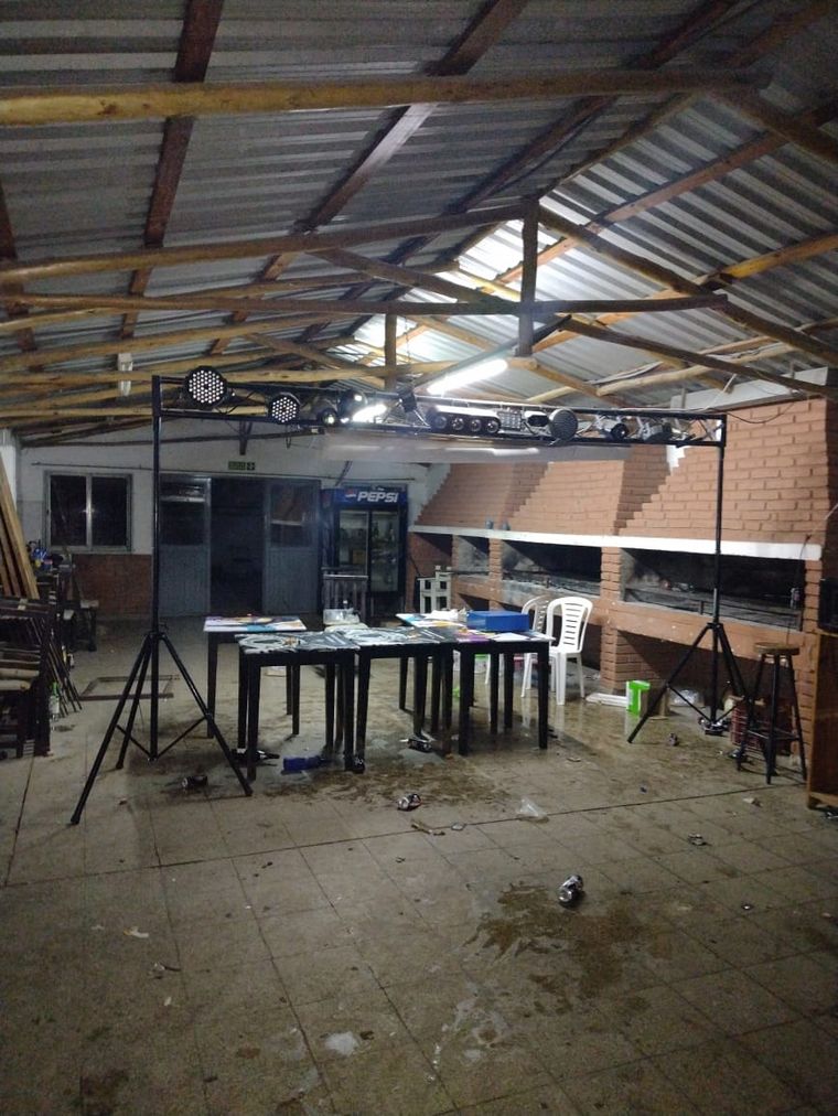 Fiesta clandestina en Córdoba: cobraban 300 pesos de entrada.