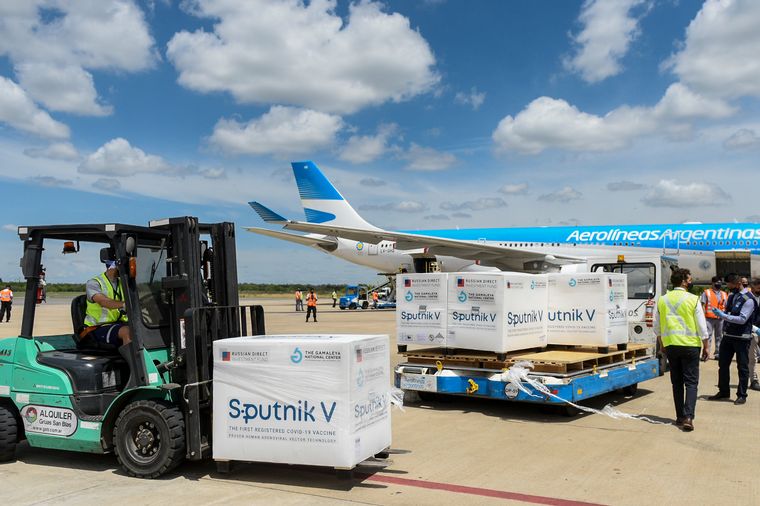 Despegará a las 7.30 desde Ezeiza y volverá el domingo.