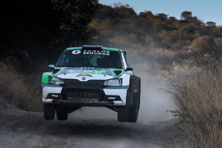 Cancio volvió a romper una cubierta en La Calera y marcha 2° en R5.