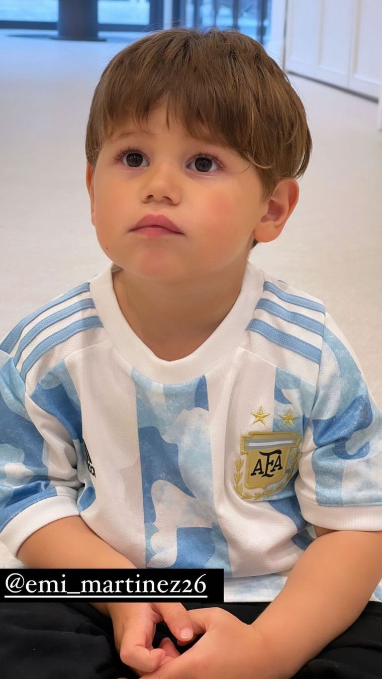 Emiliano “Dibu” Martínez se reencontró con su familia