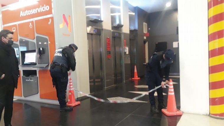 Cayó un ascensor en Paseo Ribera Shopping de Río Cuarto.