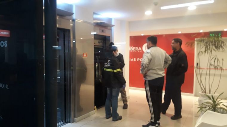 Cayó un ascensor en Paseo Ribera Shopping de Río Cuarto.
