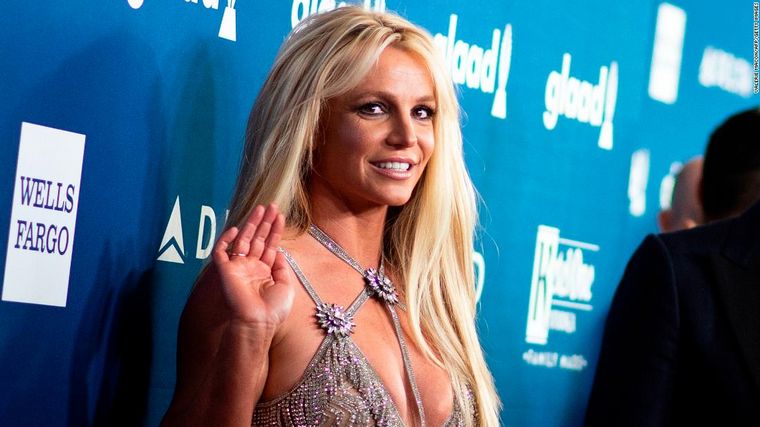 Más de 13 años después, una jueza libera a Britney Spears de su tutela legal