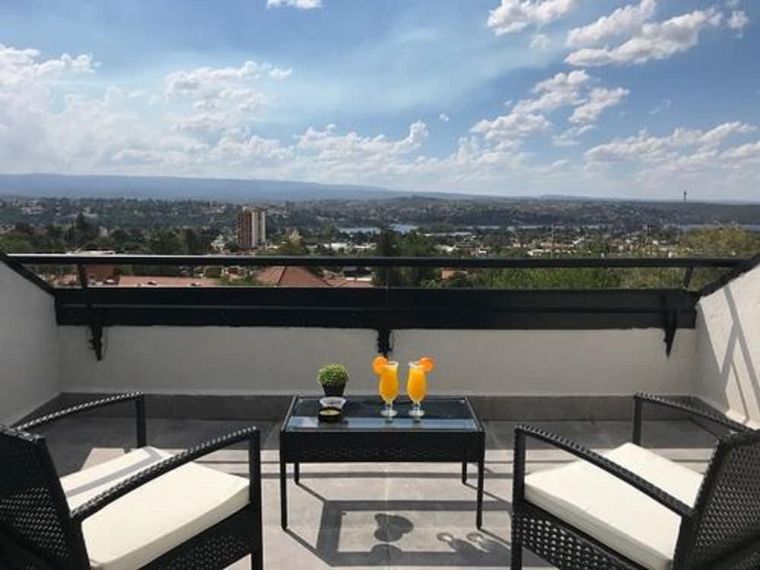 Hotel Pinares Panorama combina relax y cuidado del ambiente.