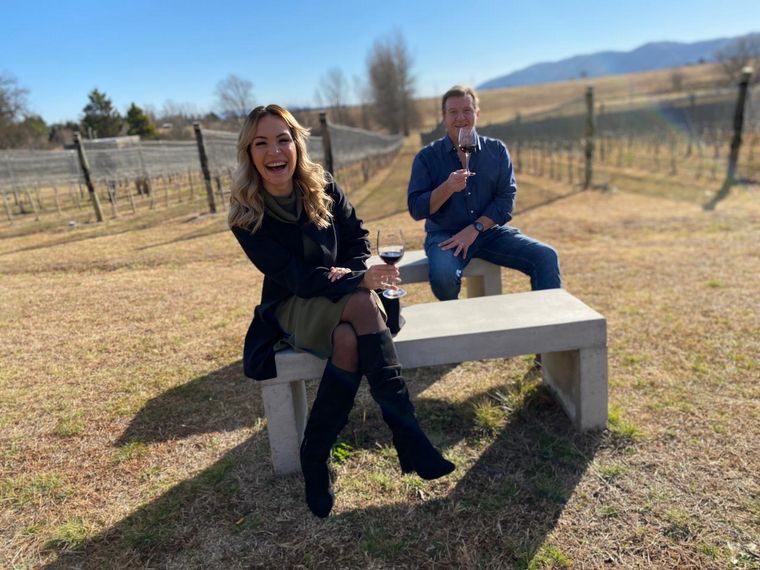 Siempre Juntos transmite desde Finca Vista Grande.