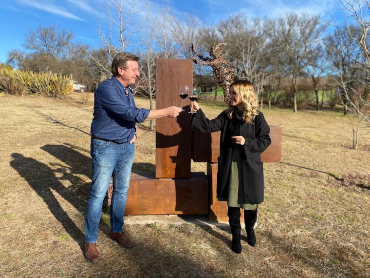 Siempre Juntos transmite desde Finca Vista Grande.