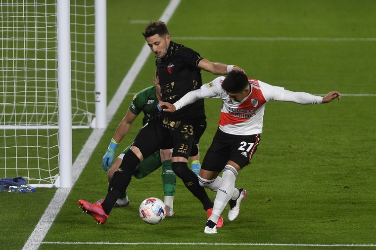 FOTO: Goez festeja el segundo gol "Sabalero".