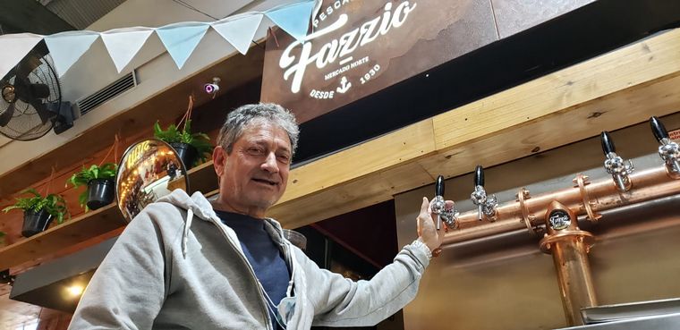 Mario Fazzio, uno de los propietarios del restorán.