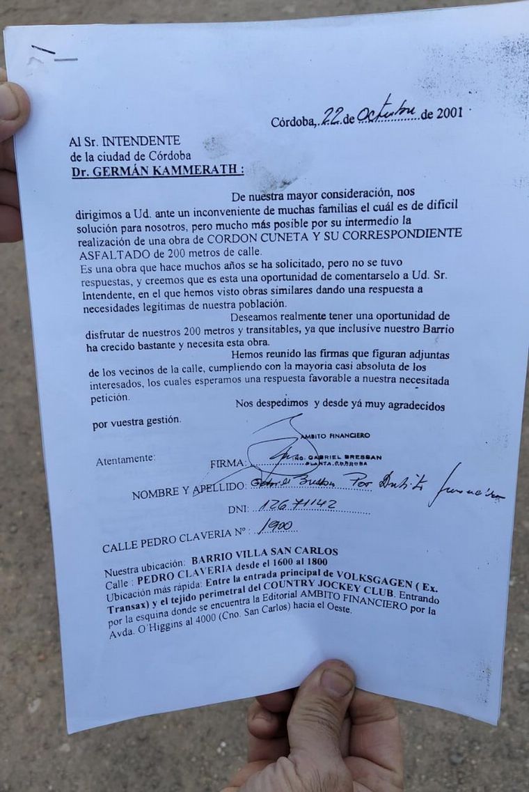 Vecinos reclaman el arreglo de las calles hace 20 años