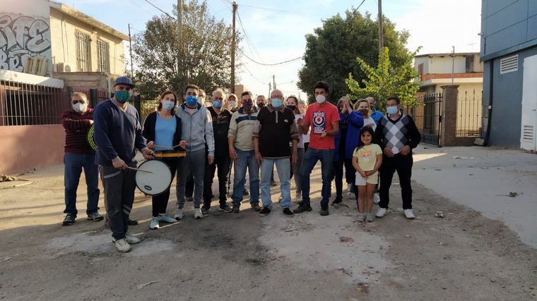 Vecinos reclaman el arreglo de las calles hace 20 años