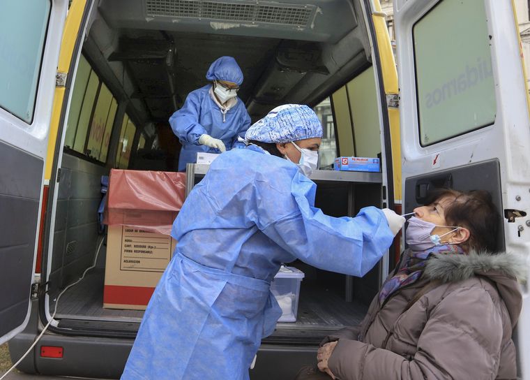 FOTO: El país reportó 1.417 casos y 18 muertes por coronavirus.