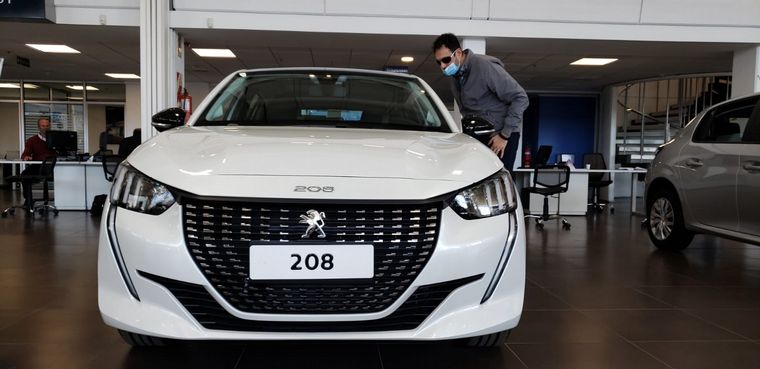 Raúl Monti, encantado con el Peugeot 208 de Avec.