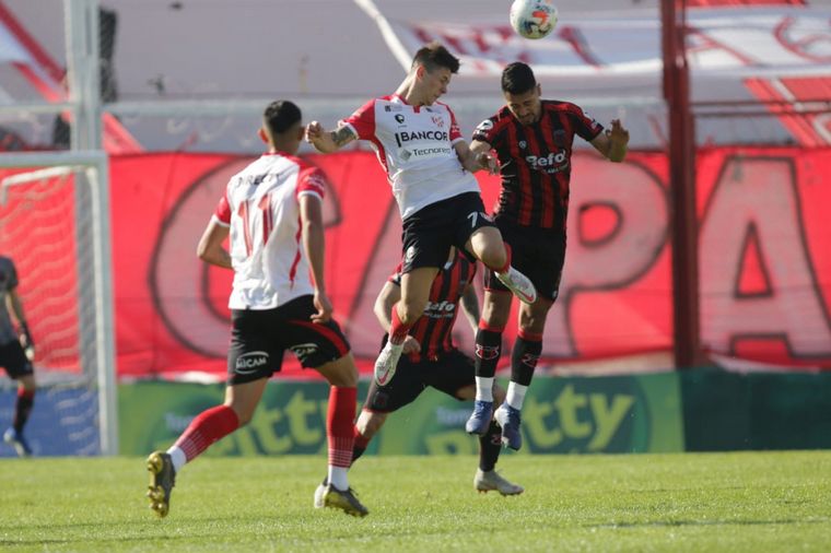 Instituto cayó de local ante Defensores de Belgrano
