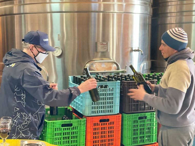 Una visita a la bodega Jairala Oller en Ischilín.