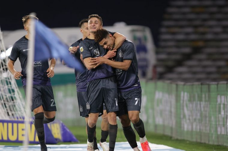 Talleres se aseguró la continuidad de varios futbolistas :: Noticias de  Lomas de Zamora