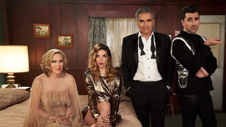 Cuatro millonarios que lo han perdido todo, en medio de la nada.