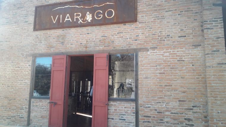 Un recorrido por bodega Viarago, en Villa Las Rosas.