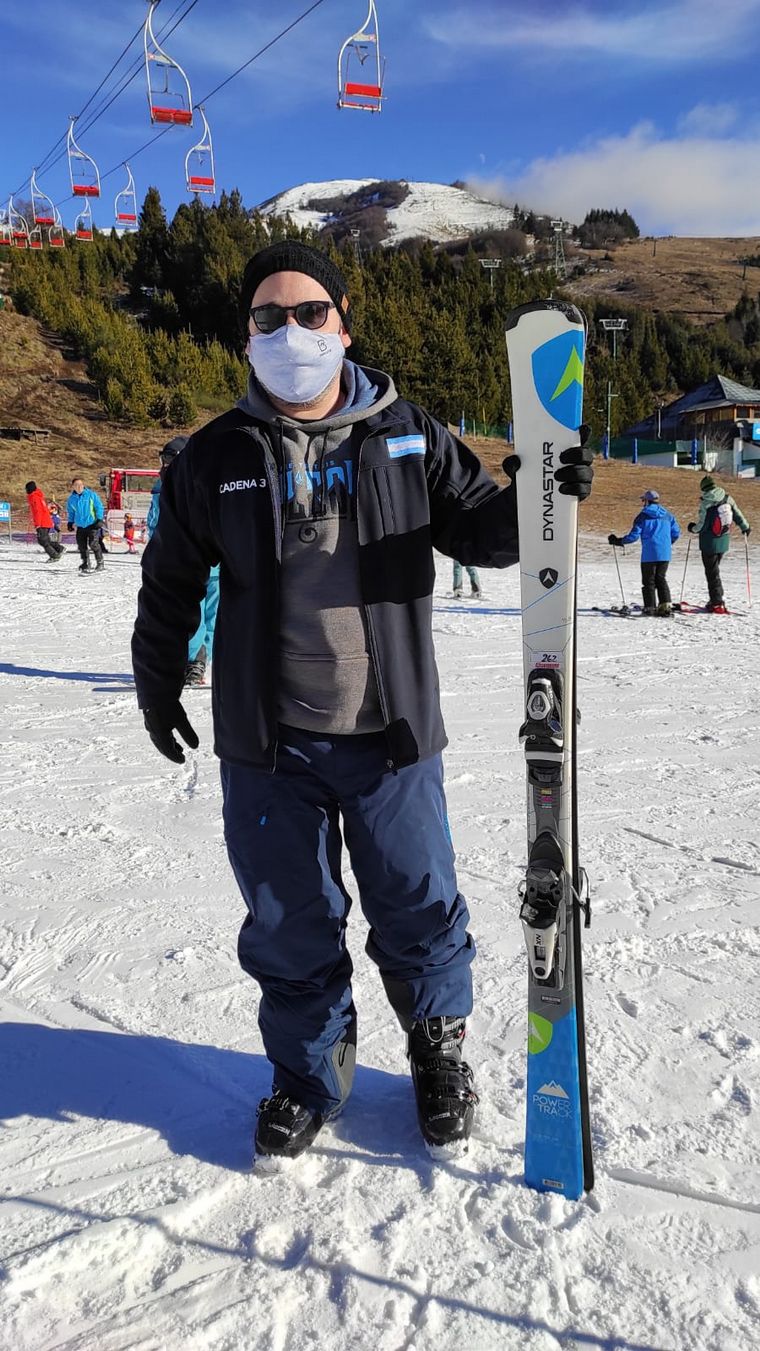 Matías Arrieta esquió en el Cerro Catedral