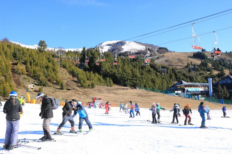 Matías Arrieta esquió en el Cerro Catedral