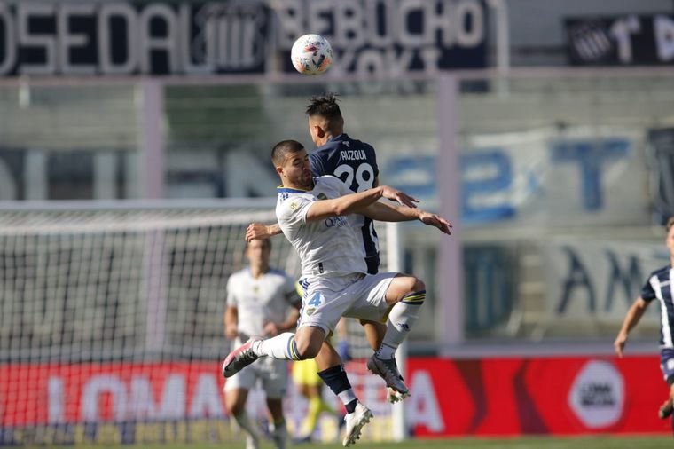 Talleres y Boca empatan en un partido parejo en el Kempes.