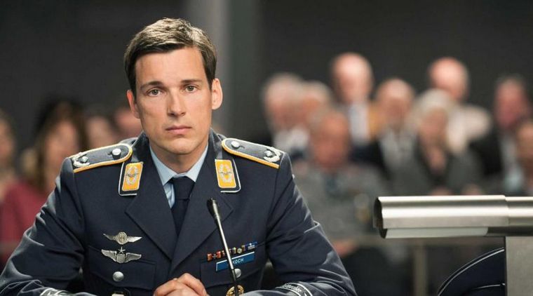 ¿Se puede matar a 164 inocentes para evitar un mal mayor?