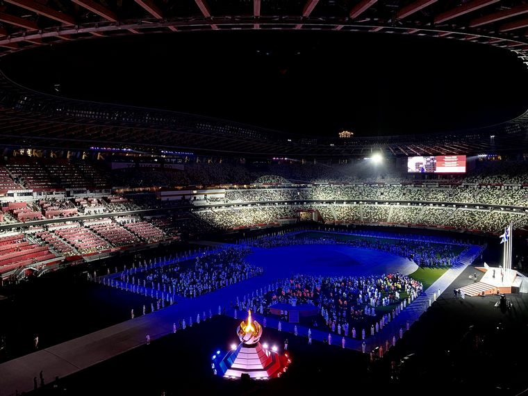 FOTO: La celebración final de los Juegos Olímpicos conectó Tokio con París.