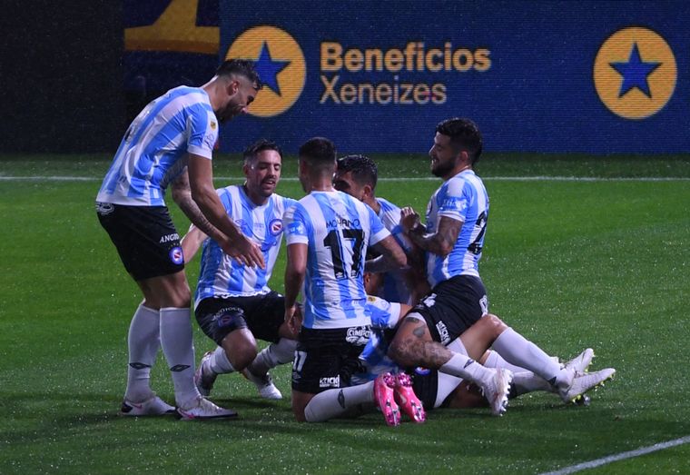 Romero puso en ventaja al "Bicho" a los 19 minutos.